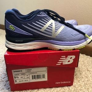 NEW BALANCE - Women’s Running Course 9.5